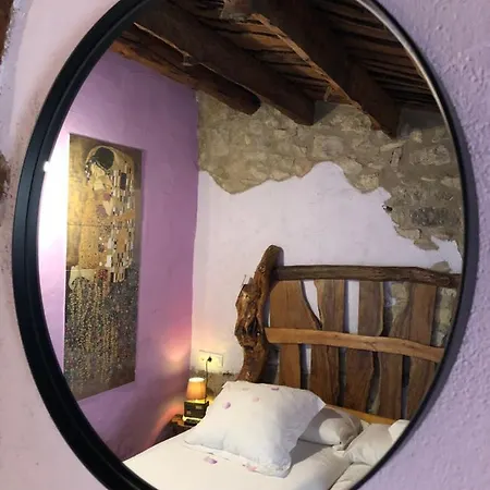 Casa Rustic Suites, Jacuzi & Love Country house Chert